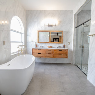 Bold and Graceful Bathroom