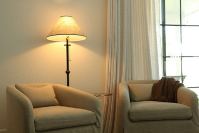 Living room photo in Phoenix