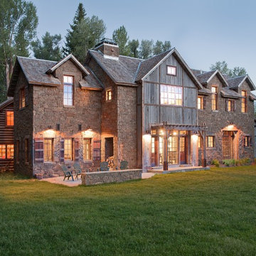 Snake River Woods Residence