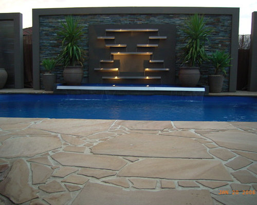 Pool Water Features