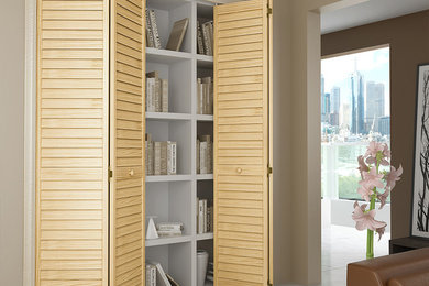 Example of a classic closet design in Baltimore