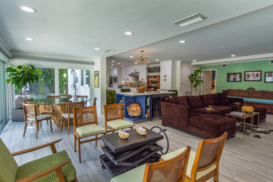 Transitional living room photo in Tampa