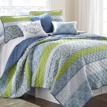 Reversible Coverlets and Quilts (Sets)