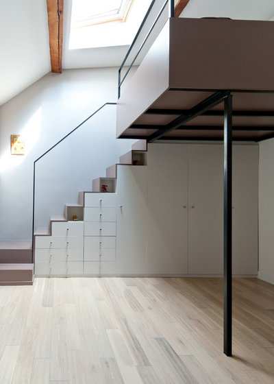 Современный Лестница by Yves Mahieu - SPOUTNIK architecture