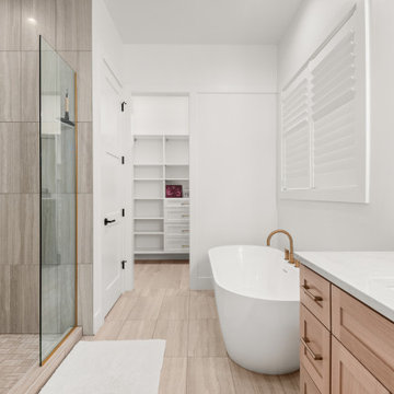 Coeurd'Alene New Build - White Quartersawn Oak Cabinets
