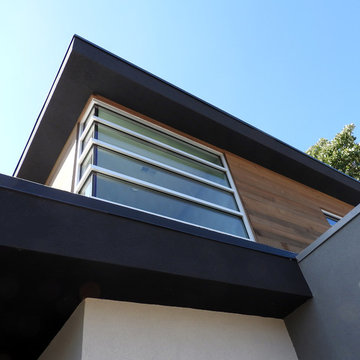 Monochrome Residence Modern Home