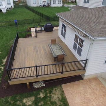 Timbertech legacy deck with aluminum rails with lighted post caps.