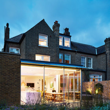 Extension, Herne Hill
