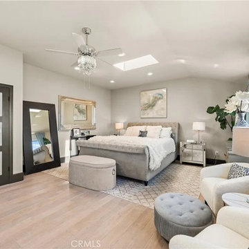 Modern Bedroom with Relaxing Neutral Palette