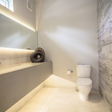 New House Bathroomn