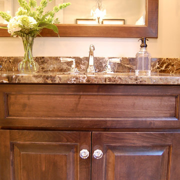 Outdated Bathroom gets Chic Makeover