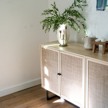 Sutton Base | Modin Rigid LVP Collection Customer Space | DE