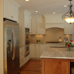 English style in Ridgewood Traditional Kitchen  