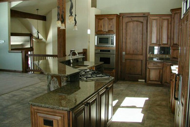 Example of a kitchen design in Denver