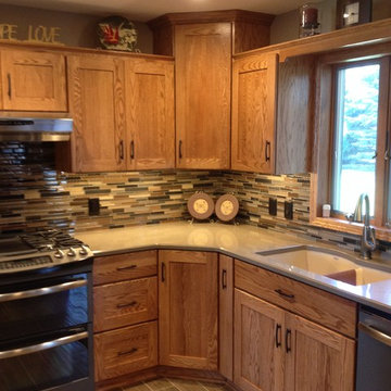 Oak Cabinets in the Kitchen