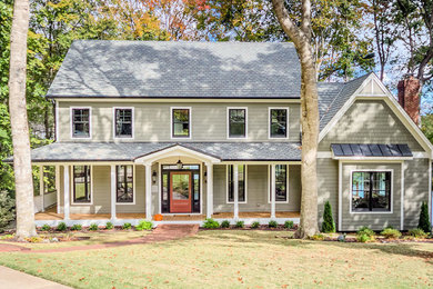 Example of a large entryway design in Raleigh