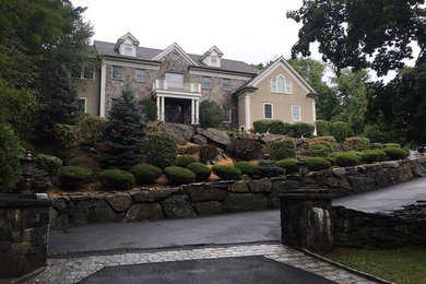 Inspiration for a timeless exterior home remodel in New York