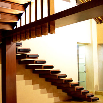 Interior Design - Cantilevered Staircase