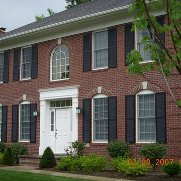 Doctor Residence in Shaker Heights on wedged-shaped lot