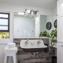 Olive house bathroom