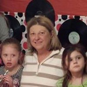 Dee Marshall's photo