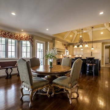 Breakfast and Kitchen Area