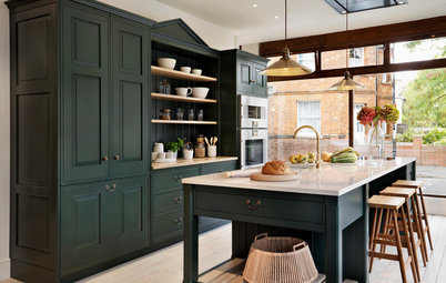 11 Ways to Work Deep, Dark Green into the Kitchen
