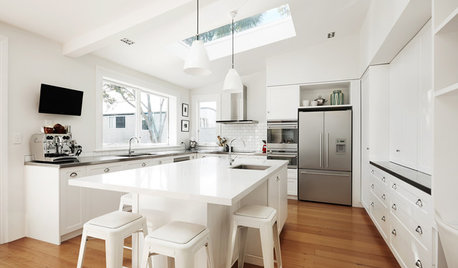 Bring Breakfast Back With Eat-In Nooks and Tables