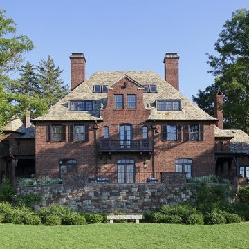 Grand Westchester family home by McC | Architecture PLLC