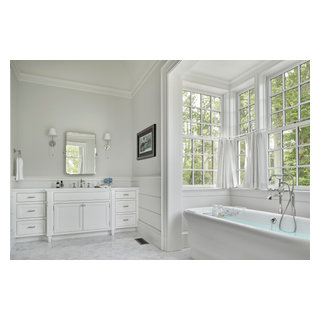 Colonial Manor - Traditional - Bathroom - New York - by VanderHorn ...
