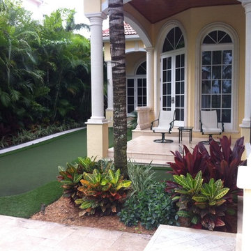 Topical accents for putting area