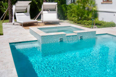 Pool photo in Miami