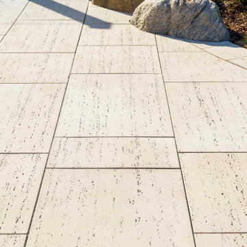 Poolside Design in Thornbury, ON