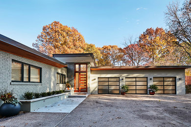 Home design - contemporary home design idea in St Louis