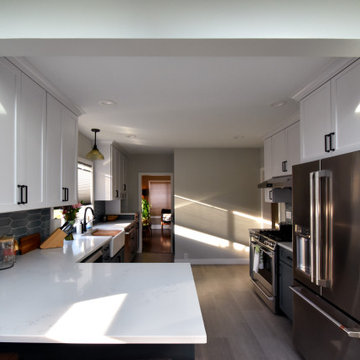 Lakeridge in South Seattle / Contemporary and Traditional Kitchen & Bath Remodel
