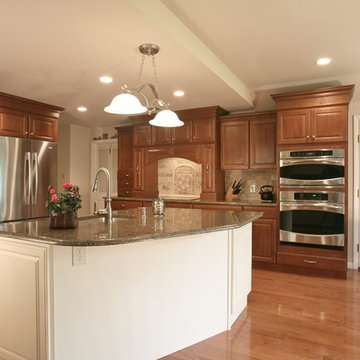 Expansive Traditional Kitchen