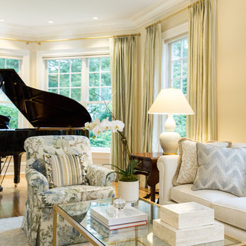 Georgian Splendor/Living Room