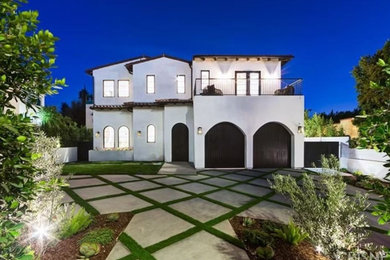 Exterior home idea in Los Angeles