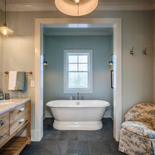 Bathroom For 223