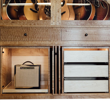 Solid quilted maple Guitar Estate™ humidified guitar storage and display