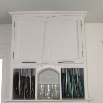SMALL KITCHEN TO ENLARGE