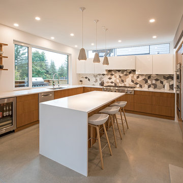 Broadway White High Gloss and Manhattan Rye Cherry