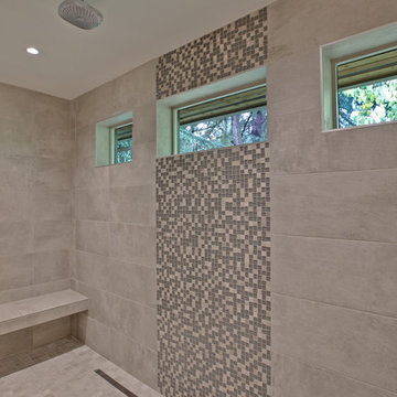 Walk-in shower with bench, Lake Oswego, Oregon