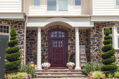 Example of a trendy entryway design in Philadelphia