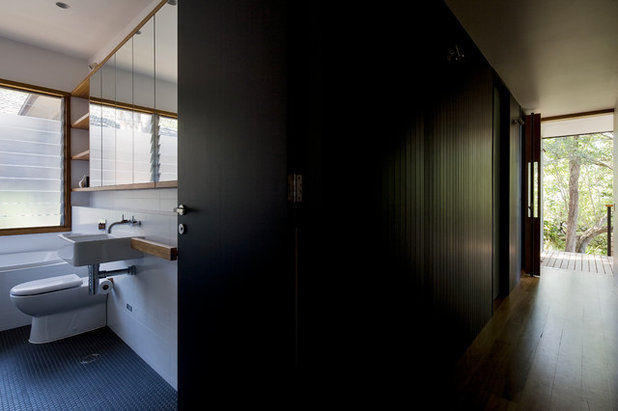 Современный Ванная комната by Matt  Elkan Architect