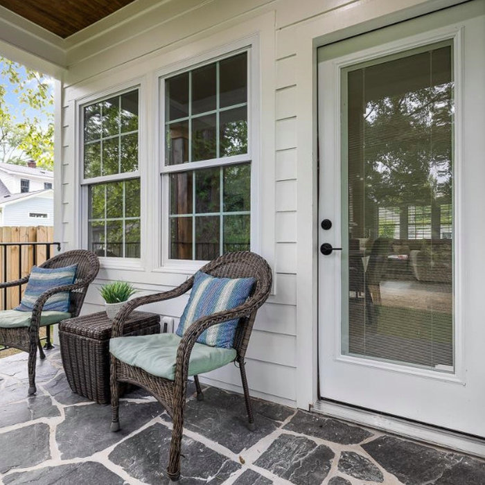 This is an example of a porch design in Raleigh.