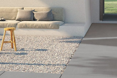 Example of a trendy patio design in Miami