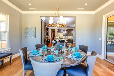 Trendy dining room photo in Sacramento