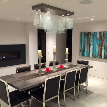 CONTEMPORARY DINING ROOM CHANDELIER, BEAUTIFUL CLEAR GLASS CHANDELIER