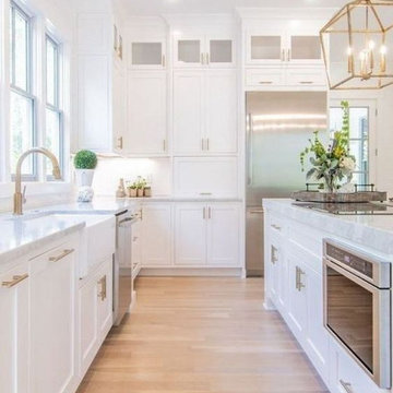 White Kitchen Cabinets